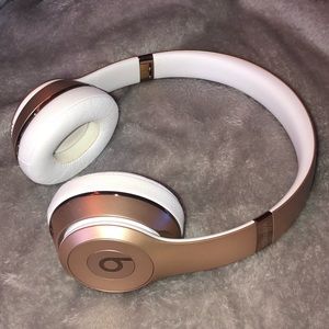 Beats Solo 3 Wireless Headphones